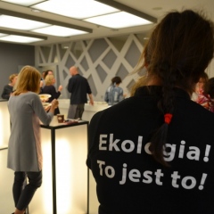 Minitargi w biurowcach Warszawy - PGE Polska Grupa Energetyczna S.A.