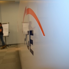 Minitargi w biurowcach Warszawy - PGE Polska Grupa Energetyczna S.A.