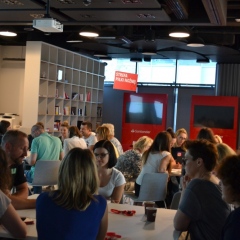 Kontynuacja spotkań w ramach Minitargów w biurowcach Warszawy - SANTANDER Bank 